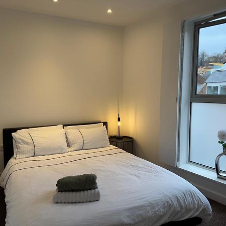 Cathedral View Apartment: Modern Central Stay with Parking Lincoln Exterior photo